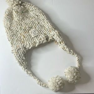 Free People x Loopy Mango Aviatrix Hand Knit Trapper Beanie Ivory / Green